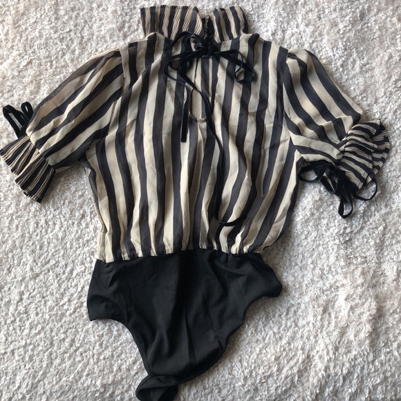 🔥 Fashion Nova body suit 🔥 - Picture 7 of 13